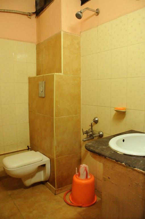 V.K.Residency Hotell Tirupati Exteriör bild