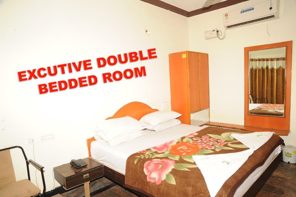 V.K.Residency Hotell Tirupati Exteriör bild